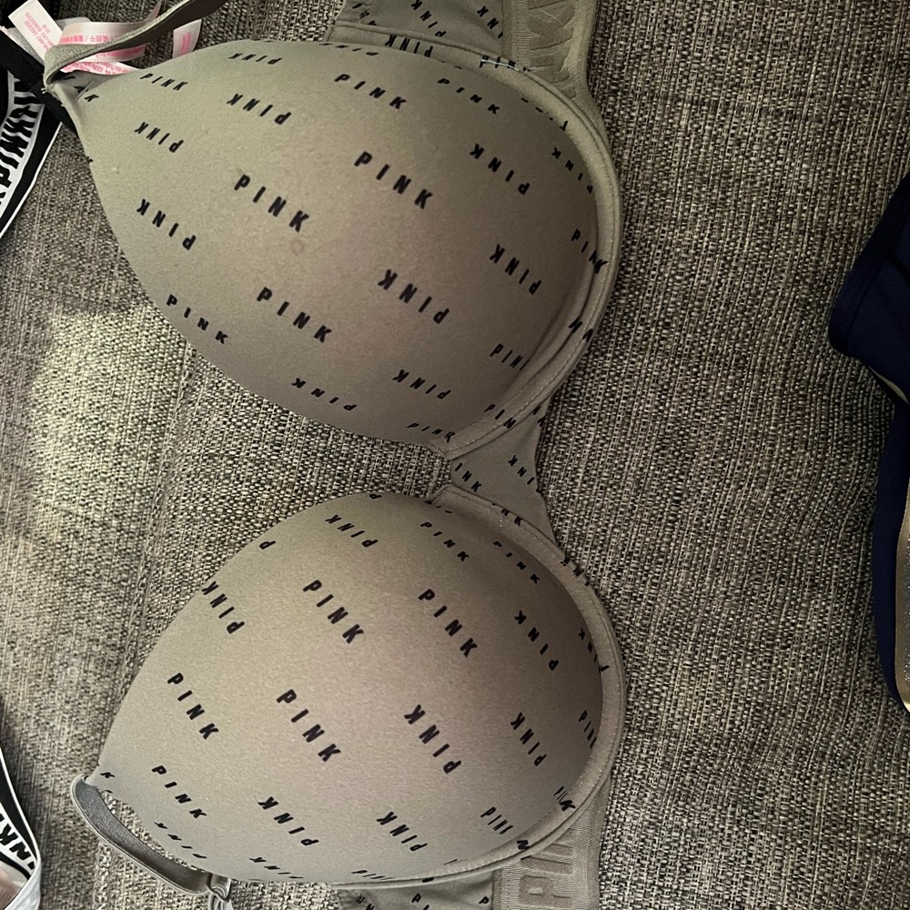 Hunter green Victoria’s Secret bra